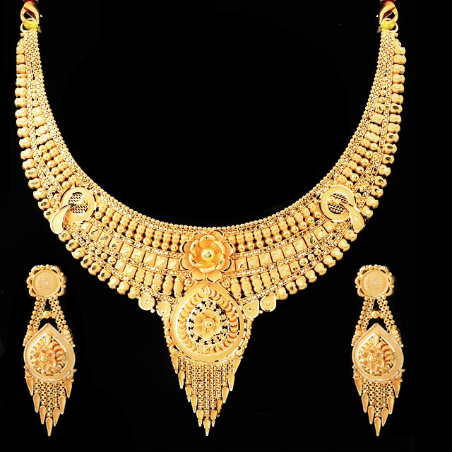 Traditional Set - Hira Panna Jewellers